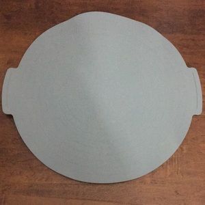 Pampered Chef Round Gray Silicone Baker’s Mat